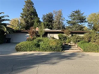 1523 Notre Dame Dr photo 1