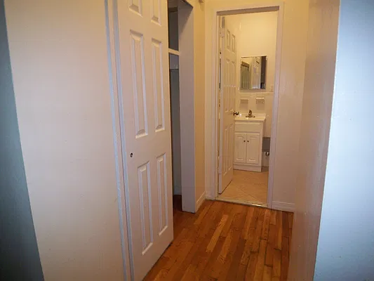 Rented by Fleet Realty | media 28