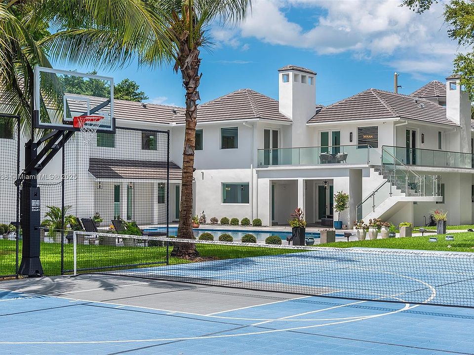 SALE】ESCOLTA 田代万里生＆吉武大地＆結城安浩 #1616 6000 SW 16th Ct