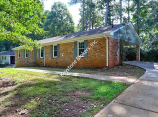 6092 Meadowbrook Dr, Norcross, GA 30093