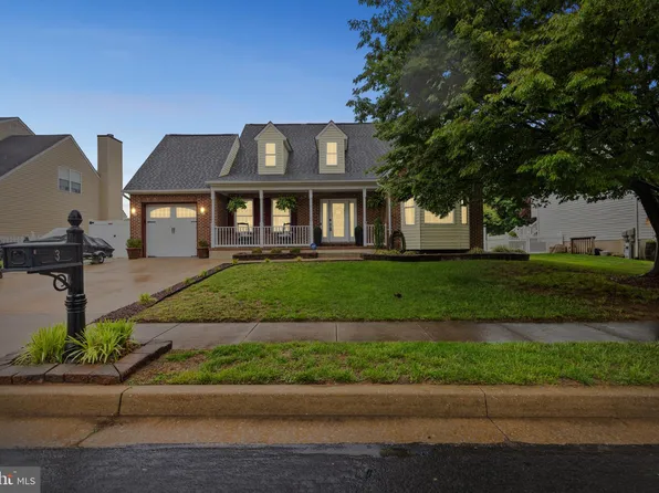 3 Spinnaker Reef Ct, Middle River, MD 21220