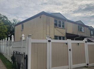 11006 Colonial Ave, Forest Hills, NY 11375