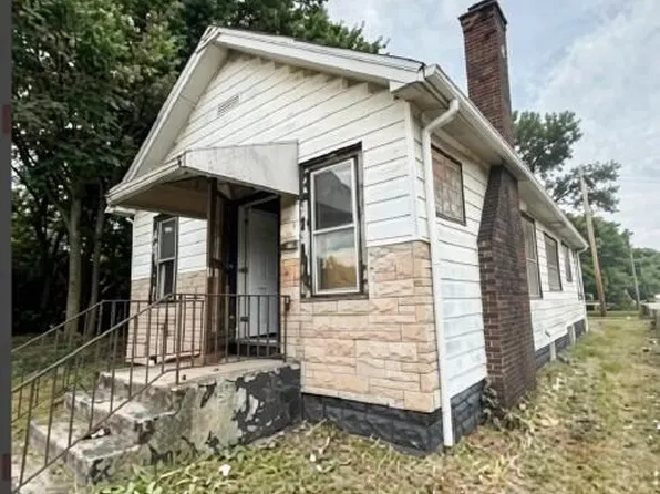1900 Roosevelt Pl, Gary, IN 46404