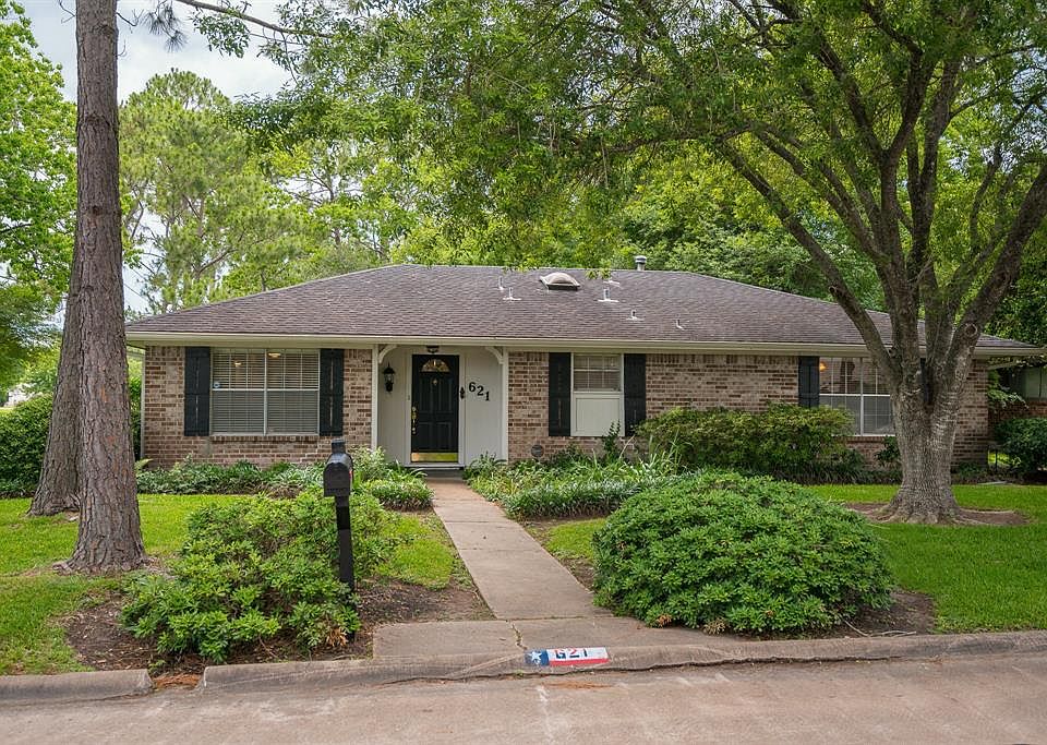 1st image of 621 N Heather Ln