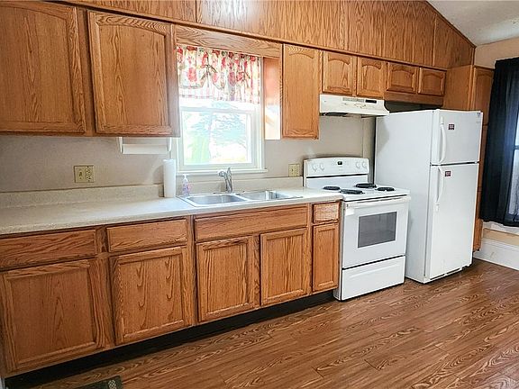 5th image of 408-410 E Main St