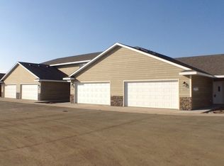 2215 S Ellis Rd #2215, Sioux Falls, SD 57106
