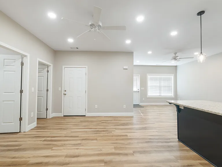 313 Raymond Ave NW #313 — Photo 9