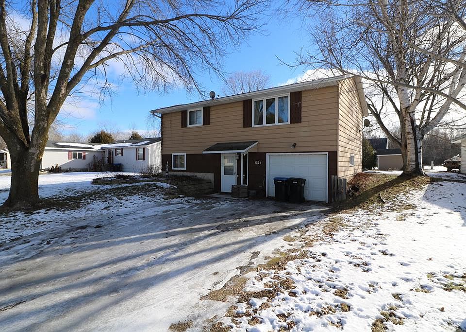 1st image of 821 Galley Pl