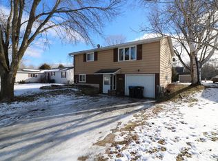 821 Galley Pl, Sturgeon Bay, WI 54235