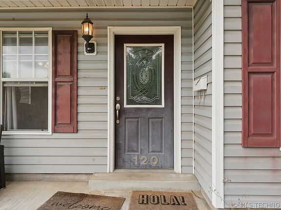 4th image of 120 S Poplar St