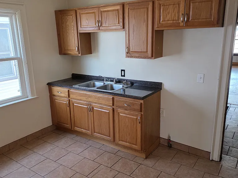 245 Humboldt Pkwy #L — Photo 2