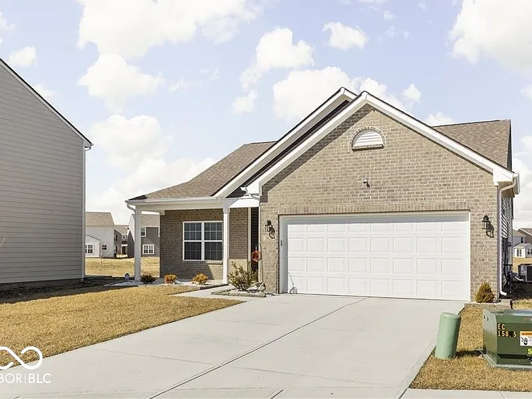 5826 Cresswell Ln — Photo 1