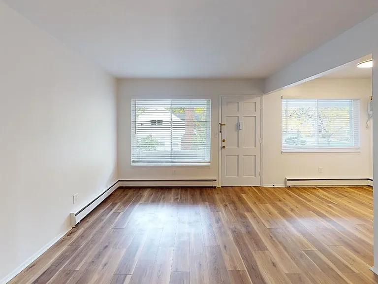 520 S Adams Rd — Photo 7