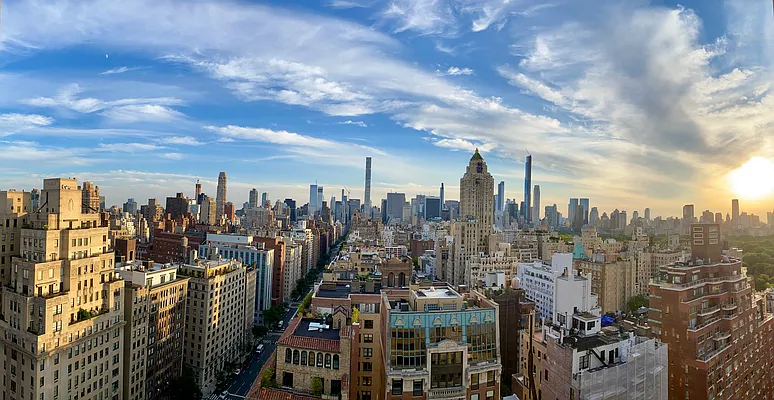 Sold by Compass | media 8