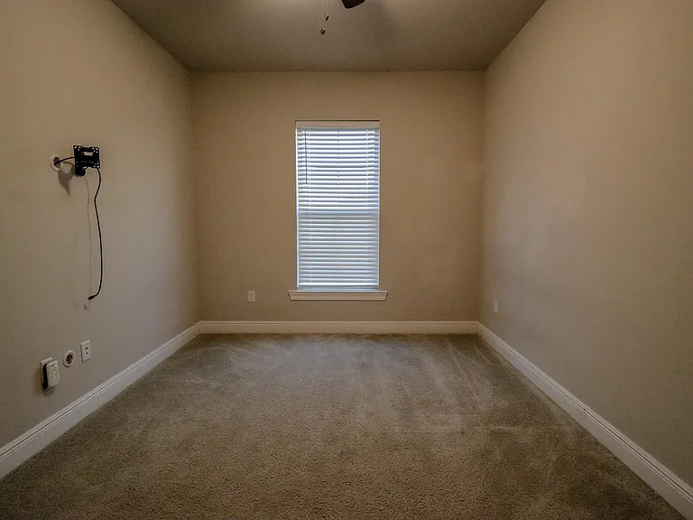 4401 Sweetgum Dr — Photo 41