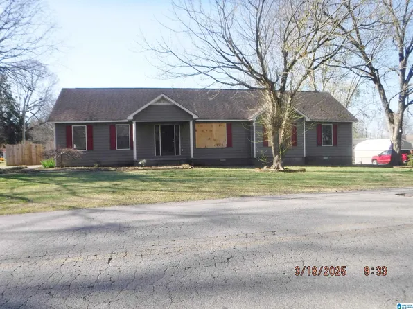 996 Seay Ave, Boaz, AL 35957