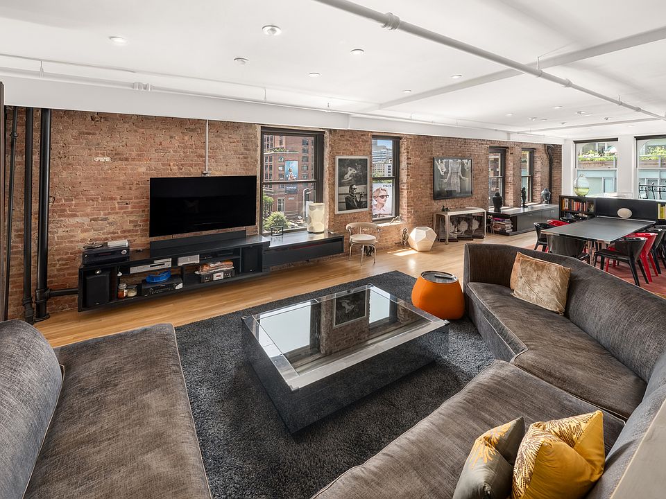 1st image of 345 W Broadway #6