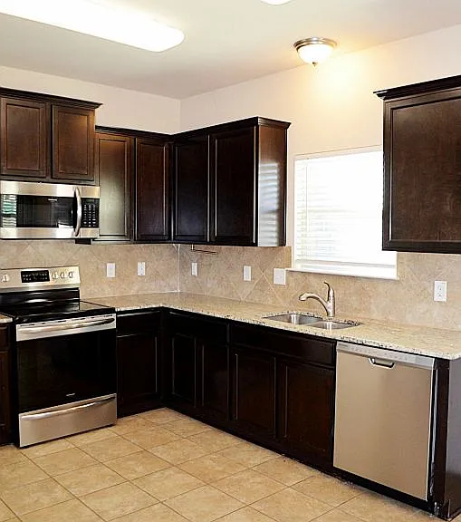 400 Stonewall Rdg — Photo 19