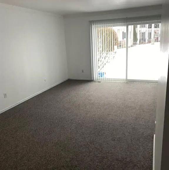 13958 Champagne Dr — Photo 20
