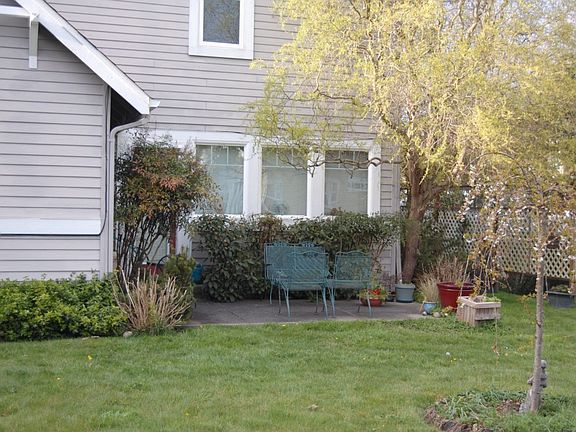 4th image of 214 Grow Ave NW