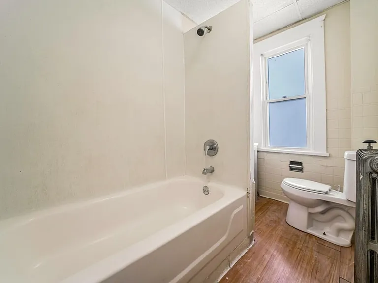 3402 Roehl Ave — Photo 19