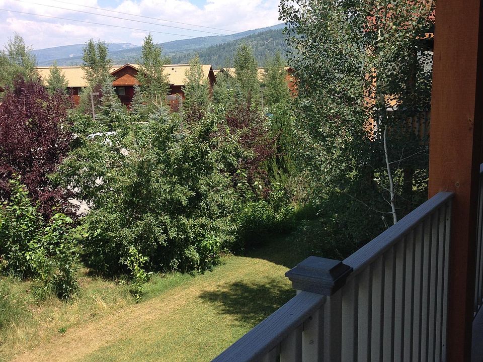 Deck-2 off bedroom