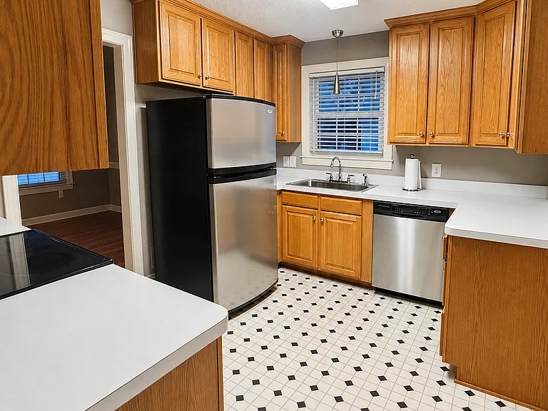 106 Pleasant Dr — Photo 7