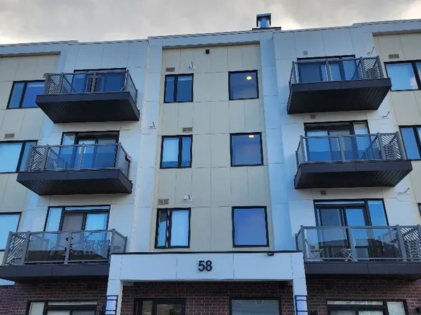 58 Sky Harbour Dr #414, Brampton, ON L6Y 6J1