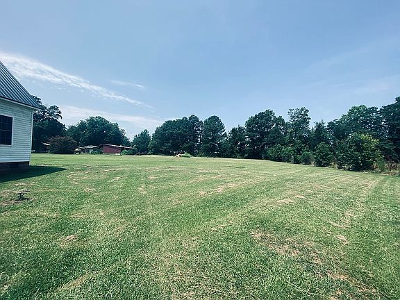 2nd image of 848 Pinewood Rd
