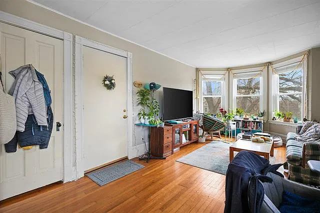 1140 E Johnson St #3 — Photo 3