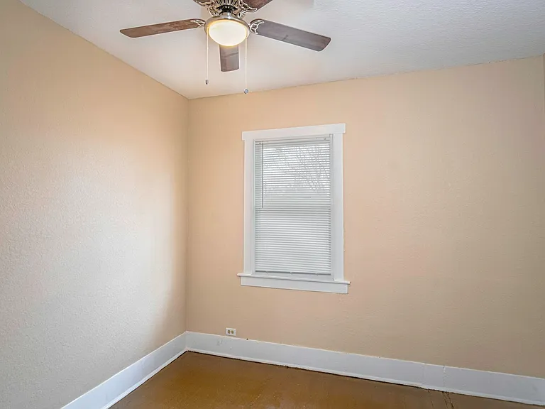 1101 Gibbs St — Photo 16