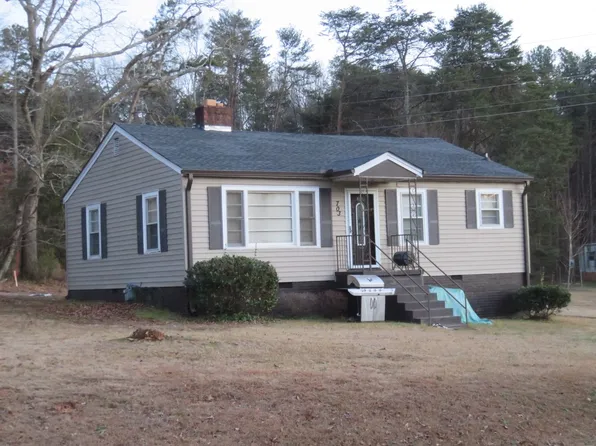 703 Crestfield Rd, Greenville, SC 29605