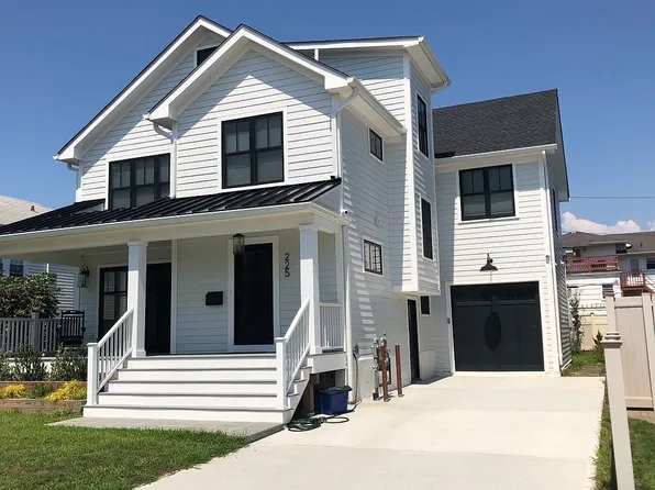 225 E Penn St, Long Beach, NY 11561