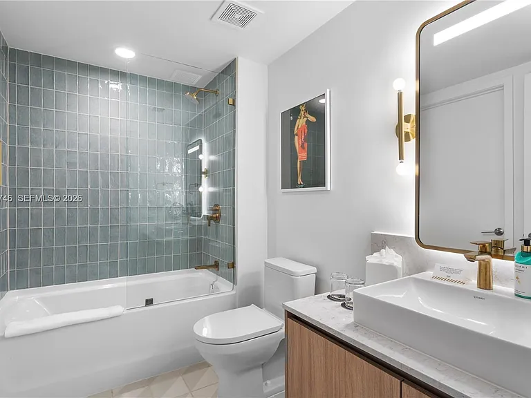 601 NE 1st St #3907 — Photo 13