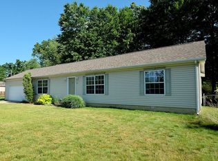 13 Westwood Dr, Springfield, MI 49037