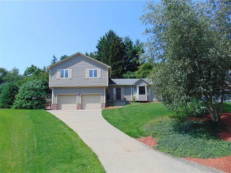2410 Delo Dr photo 1