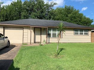 927 Stratford Ave, Pasadena, TX 77506