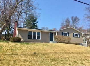 52 Park View Dr, East Hartford, CT 06108