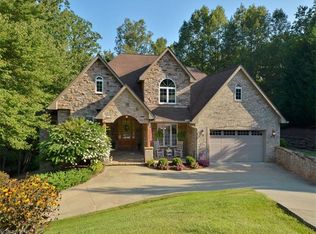 415 Purple Finch Ct, Arden, NC 28704
