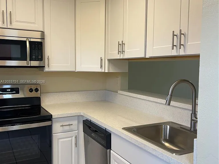 3252 Foxcroft Rd #307 — Photo 40