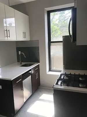 Rented by Lofts and Flats LLC | media 22