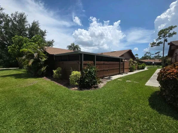 15437 Crystal Lake Dr, North Fort Myers, FL 33917