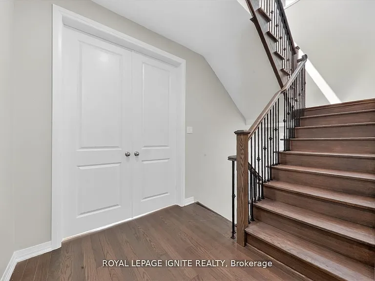 235 Port Darlington Rd — Photo 23