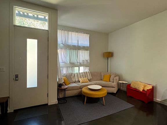 3rd image of 7 Ealing Ln