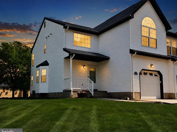 1 Mohr Rd, Burlington, NJ 08016