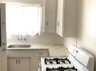 211 San Vicente Blvd #18, Santa Monica, CA 90402