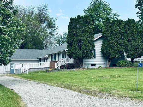2611 Luminary Ln, Oskaloosa, IA 52577