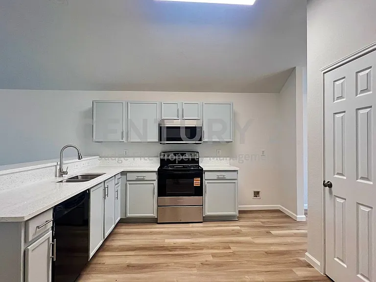 1741 Ironworks Dr — Photo 6