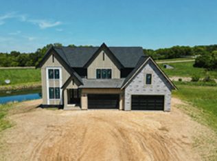 9781 Frontier Ln, Lakeville, MN 55044