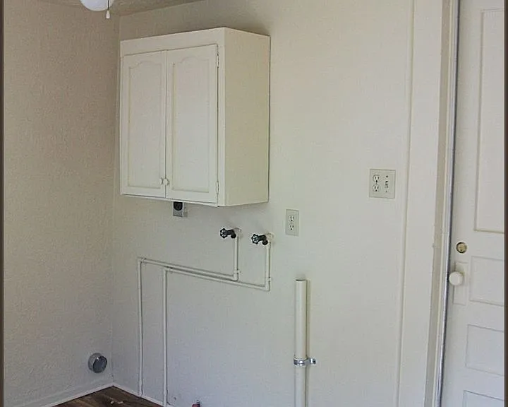 1445 Trinity Ave — Photo 11